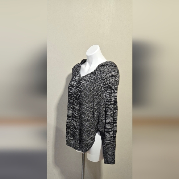 Athleta Cable Knit Gray Pull OverHooded Dolmen Long Sleeve Sweater Women's Size - Picture 2 of 6